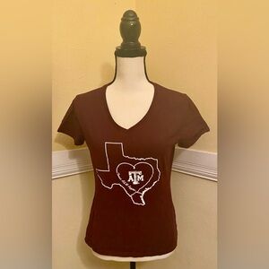 Texas Aggie Maroon V-Neck Women's Tee; Size s/m; Like new.